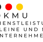 70x25 Dunkelgrau DKMU Logo
